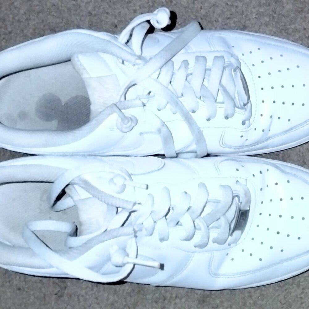 NIKE AIR FORCE 1 '07 SHOES MENS SIZE 9.5 USED LIGHTLY GREAT SHAPE HALF PRICE